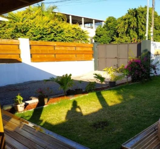 Jolie Maison T3 A St Pierre, 2 Chambres Avec Sdb, Grande Varangue, Jardin Saint Pierre Exterior photo
