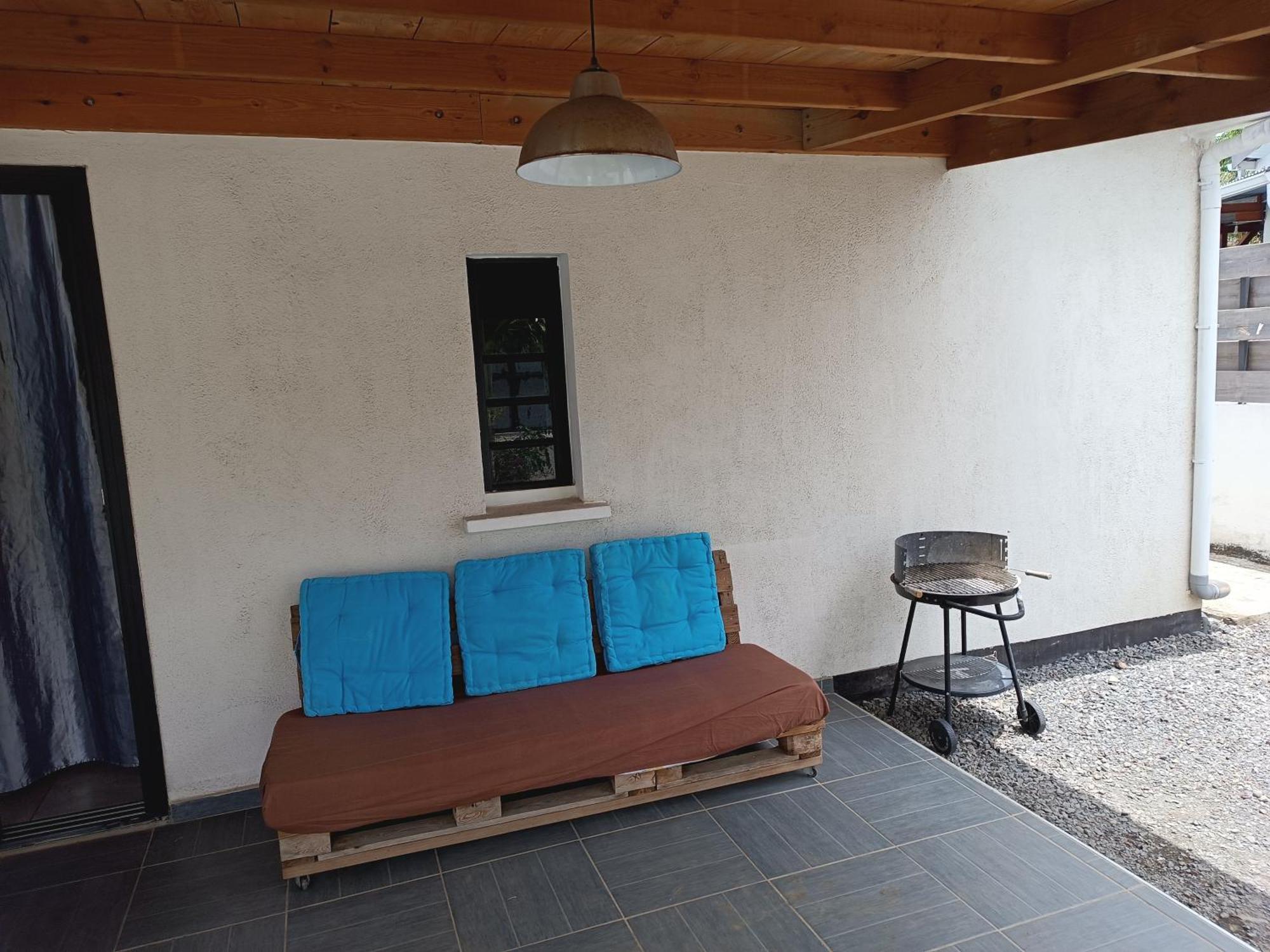 Jolie Maison T3 A St Pierre, 2 Chambres Avec Sdb, Grande Varangue, Jardin Saint Pierre Room photo