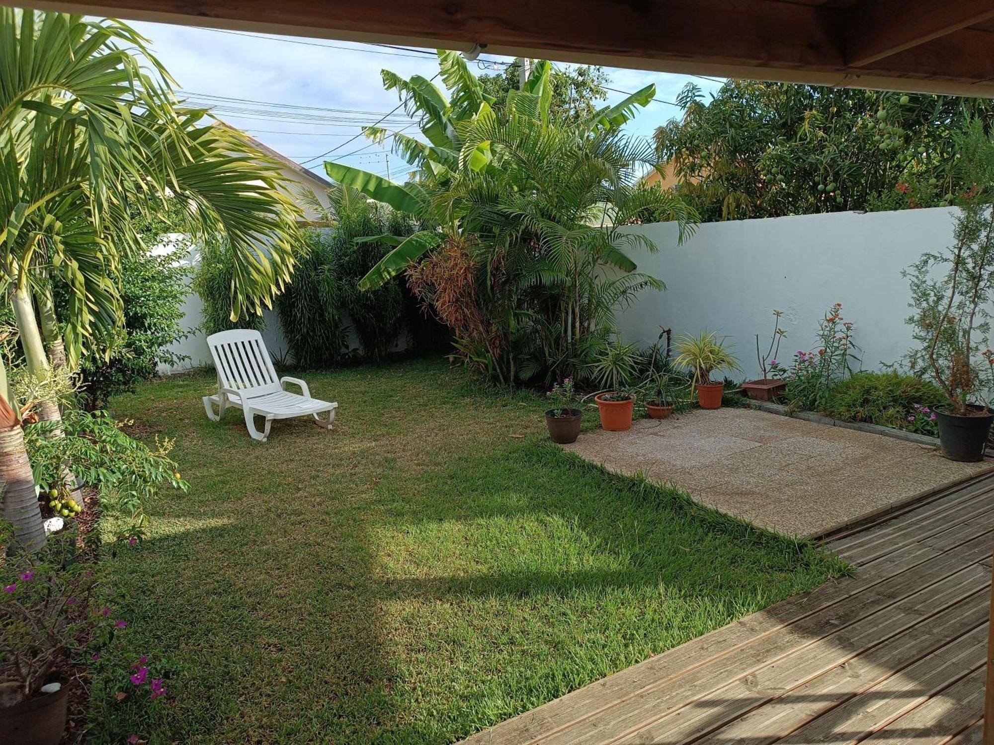 Jolie Maison T3 A St Pierre, 2 Chambres Avec Sdb, Grande Varangue, Jardin Saint Pierre Room photo